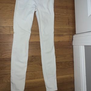 White jeans SMALL STAIN BARLEY NOTICE